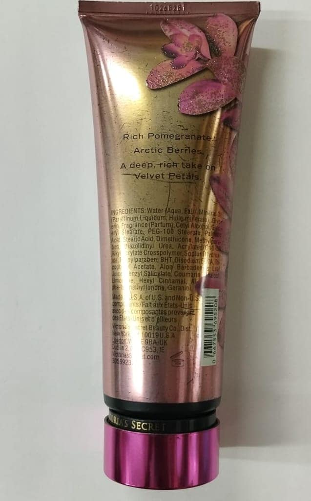 Victoria's Secret Velvet Petals Hand & Body Lotion 236ml – Luxurious Moisture for Soft, Silky Skin view 3