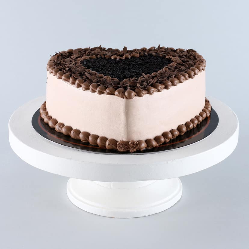 Delicious Heart Shaped Chocolate Cake Half Kg view 3