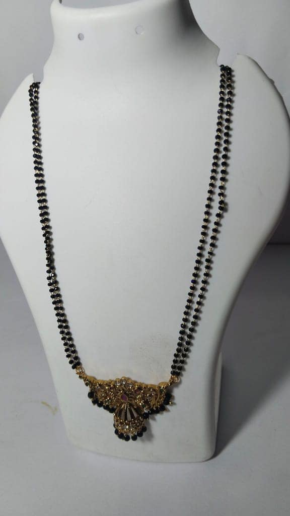 Black Beads Traditional Indian Necklace view 4
