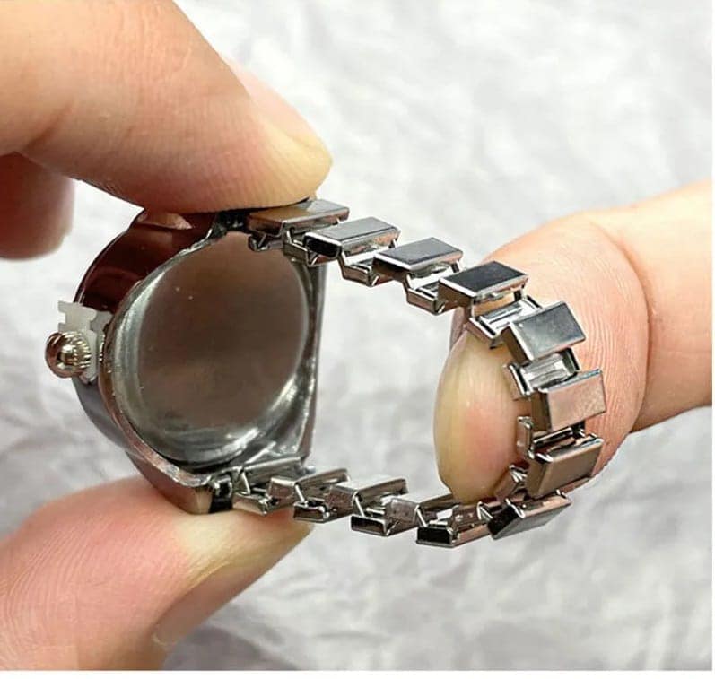YAKH Chrome Skull (Red Eyes) Ring Watch view 4