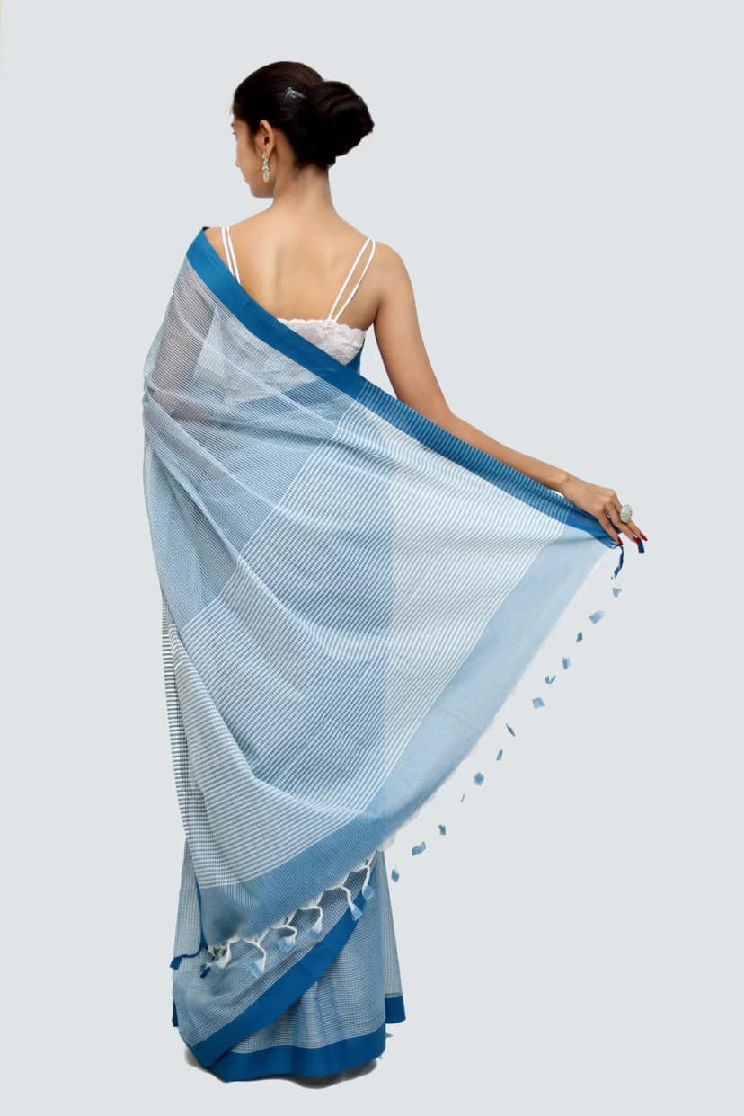 Trendy Cotton Checkerd handloom Saree with Tassels – Blue view 4