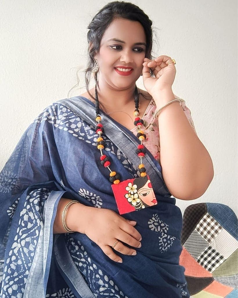 Slub Linen Batik Print Saree Ink Blue Color with running blouse-3022 view 2