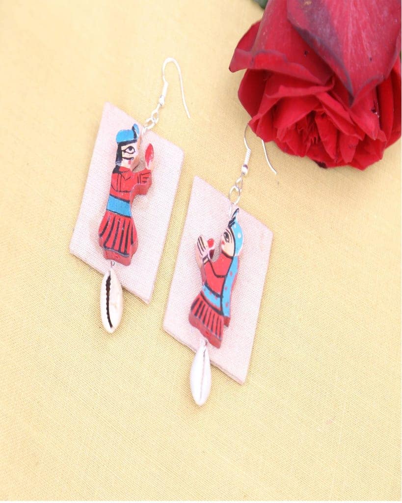 Raja Rani Cream Earring view 3