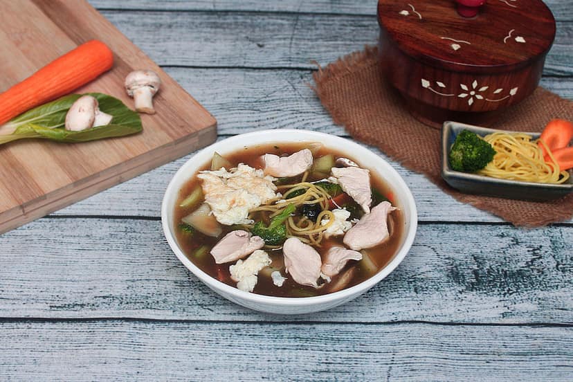 Chicken talumein soup