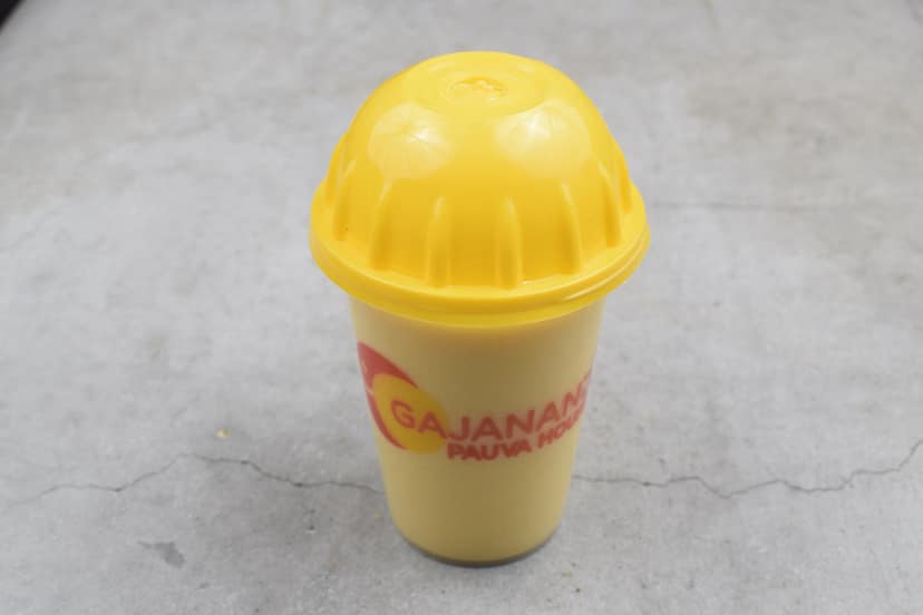 Mango lassi