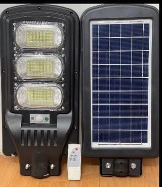 Solar LED Street Light 90w with Integrated Solar Panel and Batteries (Automatic On-Off, Remote Controlled)