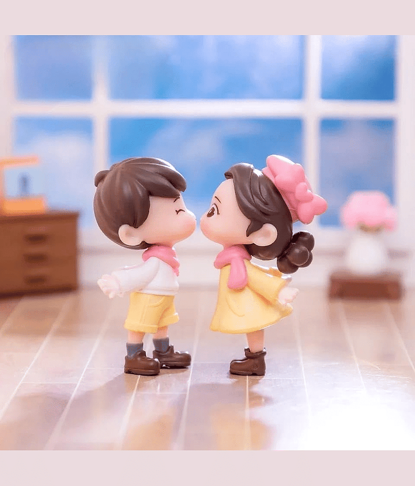 Exopick Creative Lovers Figurines Adorable Realistic Decorative Cartoon Couple Sculptures Desktop Ornaments Valentine Day Gift view 2