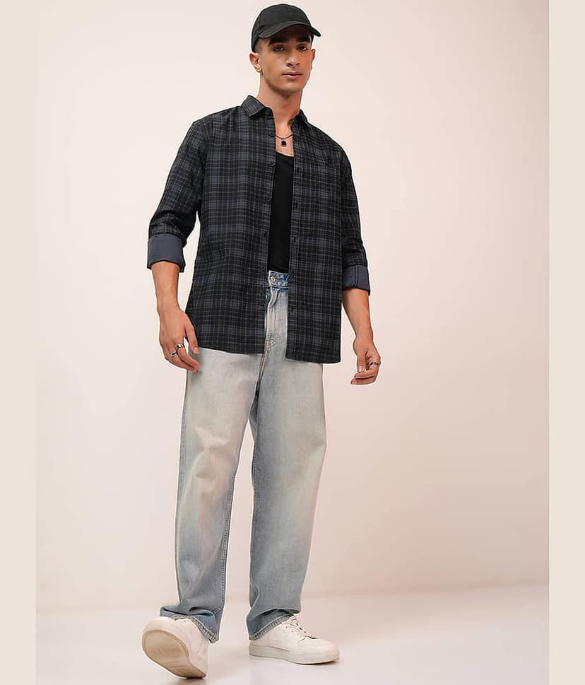 Highlander 100% Cotton Slim Fit Checks Full Sleeves Men's Casual Shirt - Multicolor ( Pack of 1 ) view 2