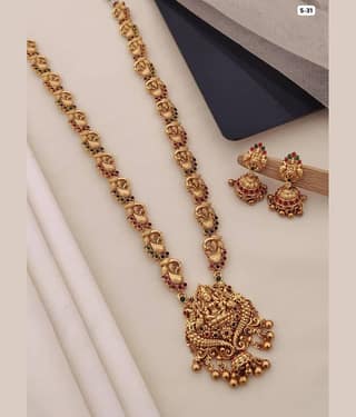 Shivay Fashion Golden Alloy Necklace Set ( Pack of 1 )