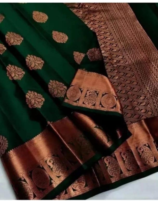 Green and gold zari woven Kanchipuram silk saree with blouse piece view 4