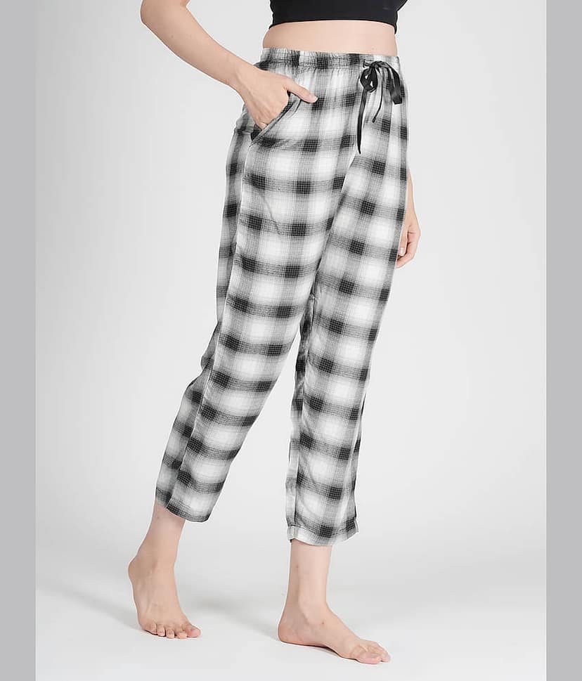 STYLE SHOES Pack of 1 Cotton Regular Women's Casual Pants ( White,Black ) view 2