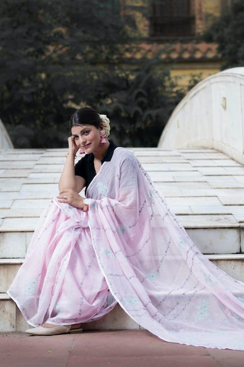 Shwet Pink grey blue Kota Cotton Chikankari Saree view 3