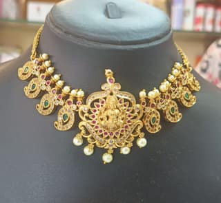 Traditional gold plated antique finish necklace