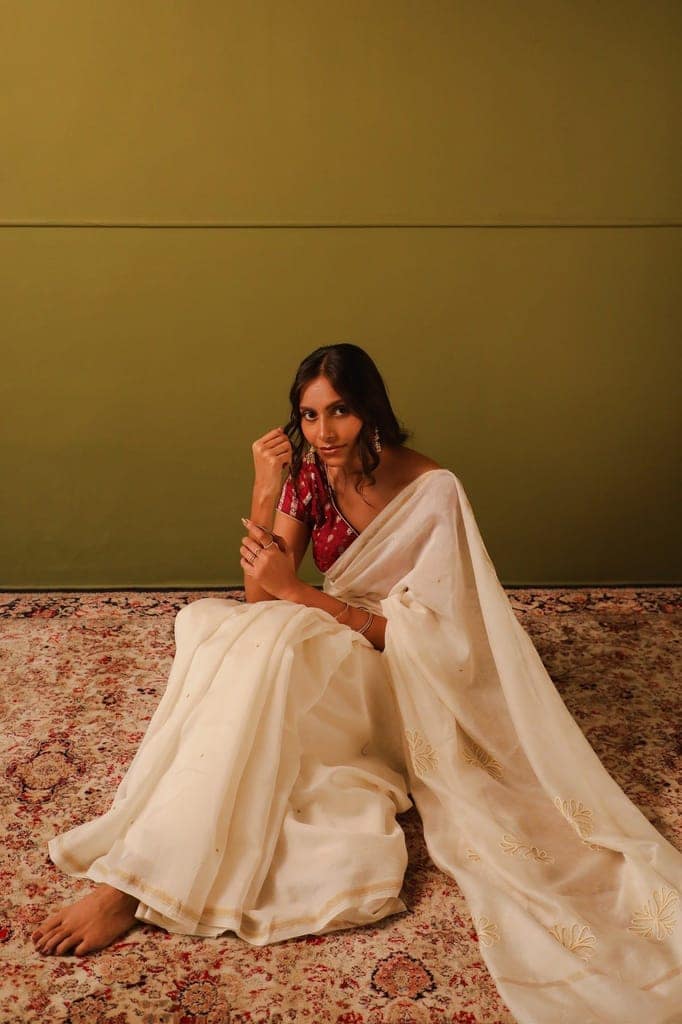 Saba Off-White Crewel Embroidered Persian Flower Saree view 2