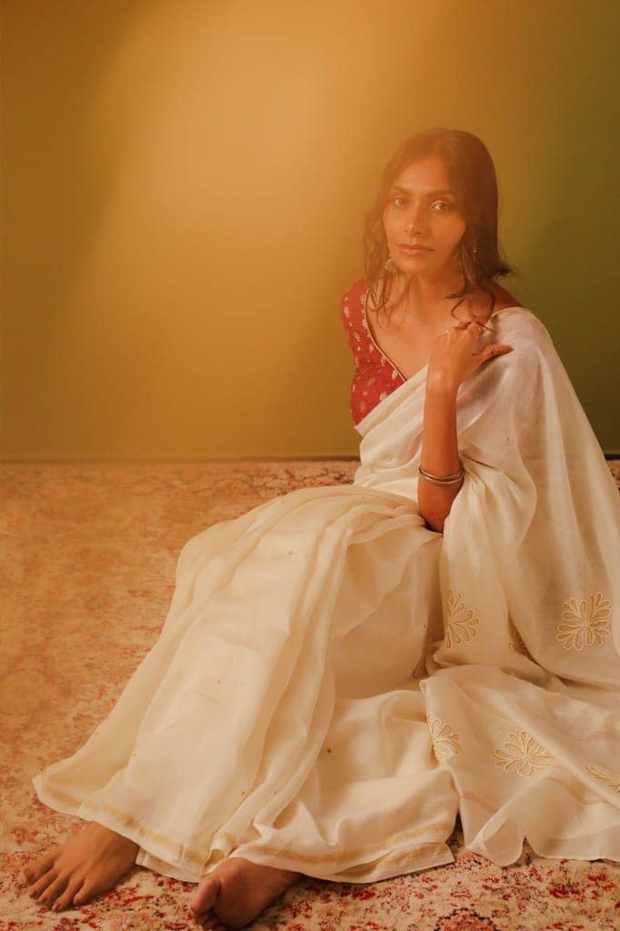 Saba Off-White Crewel Embroidered Persian Flower Saree view 6
