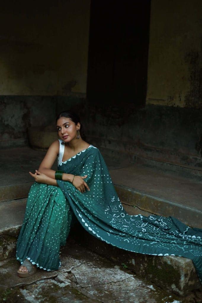 Boond - Bandhani green shaded Bandhani cotton saree view 7