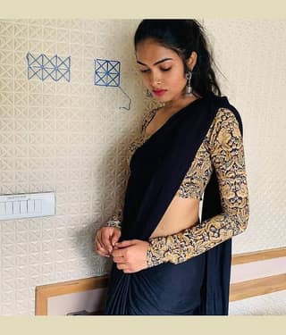 ANAND SAREES Georgette Dyed Saree With Unstitched Blouse Piece ( Black )
