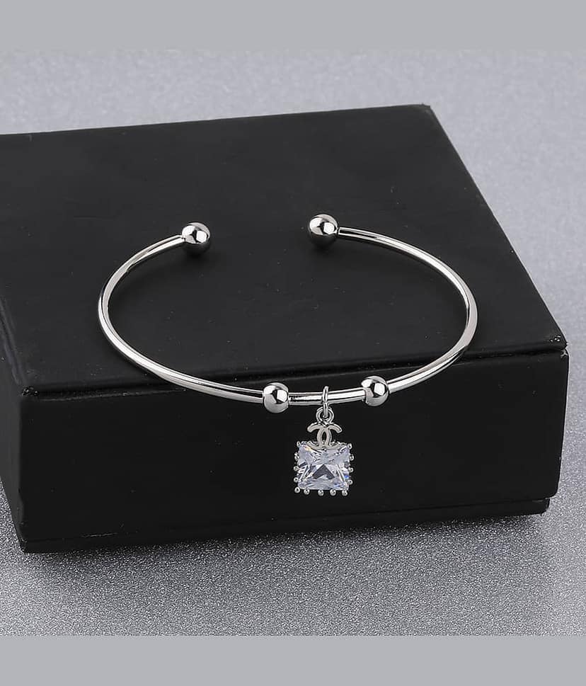 SILVER SHINE Stylish Look Party Wear Adjustable Bracelet With Diamond For Women Girls