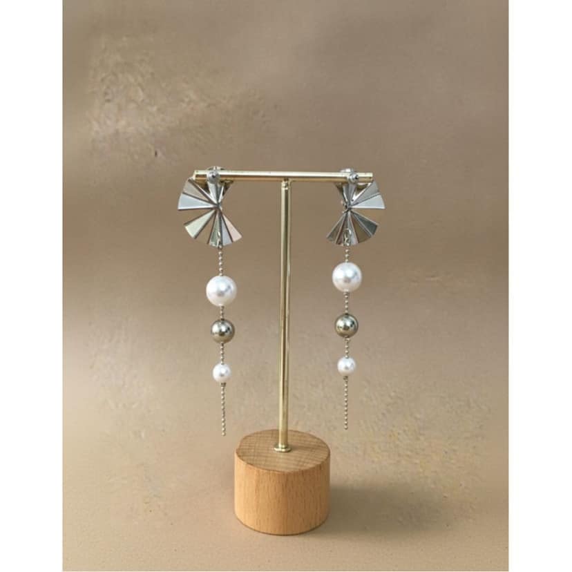 Earrings Fan Drop view 2