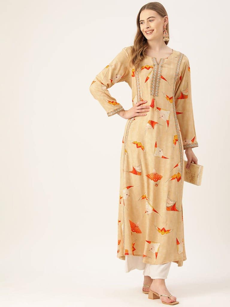 Women Quirky Printed Thread Work Kurta view 4