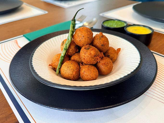 Moong Dal Vada [15 Pieces]