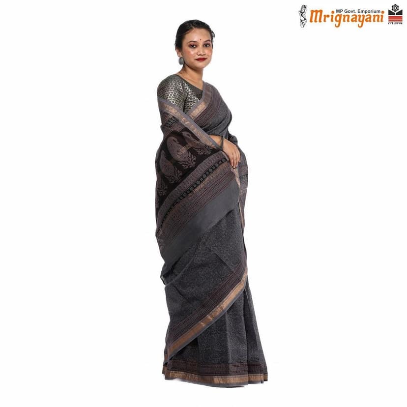 HANDLOOM MAHESHWARI SILK SAREE WITH BLOUSE (SKU - 3I0101170522, SAREEE-1063) view 2