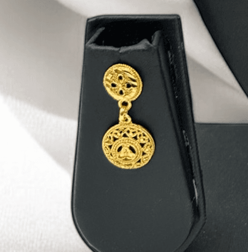 Gold Luxe Necklace Set - Amit Chauhan And Sons view 2