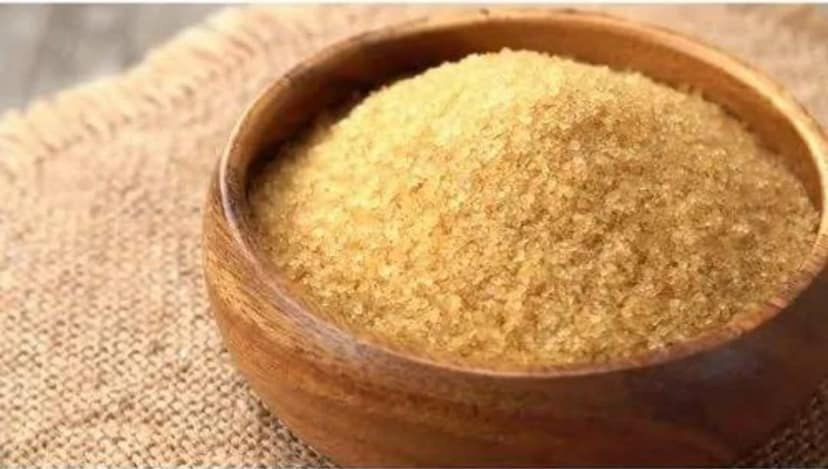 Desi Khandsari Sugar | Unrefined & Mineral-Rich | Natural Sweetener
