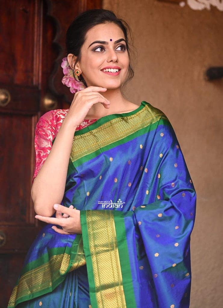Rajsi~ Pure Silk Handloom Maharani Paithani - Dual Tone Blue Green (available in big floral buttis) view 4