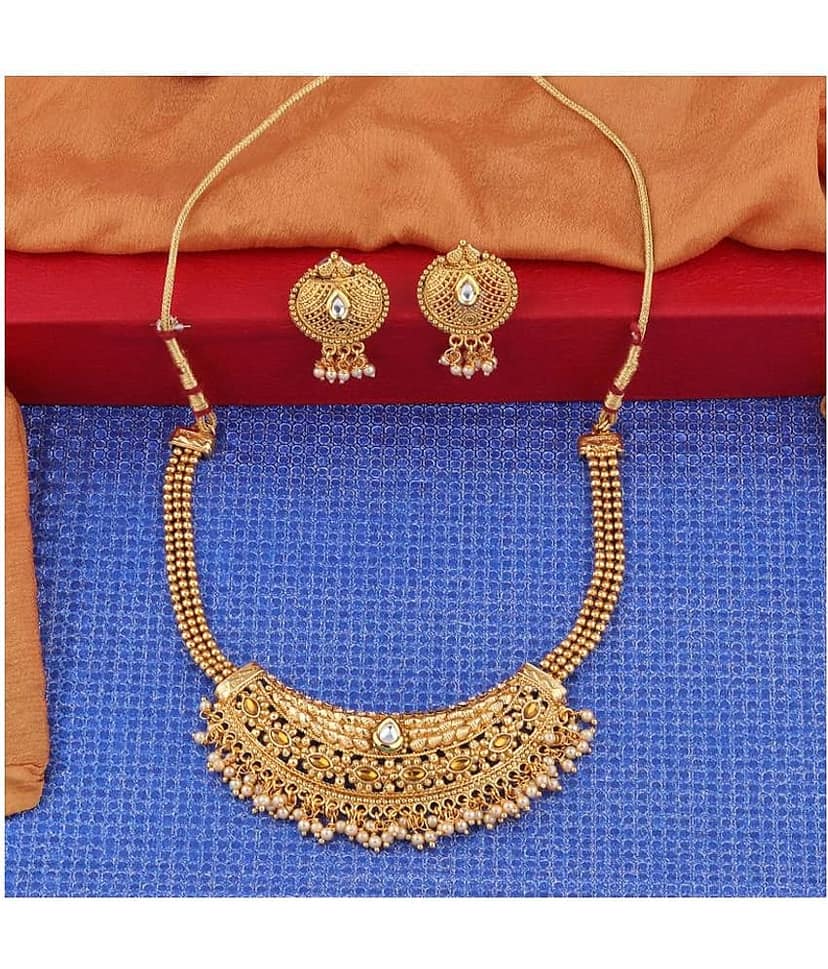 Silver Shine Alloy Golden Choker Traditional Gold Plated Necklaces Set
