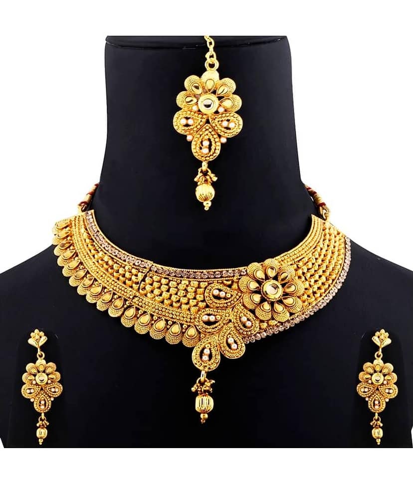 Silver Shine Alloy Golden Contemporary/Fashion Necklaces Set Contemporary