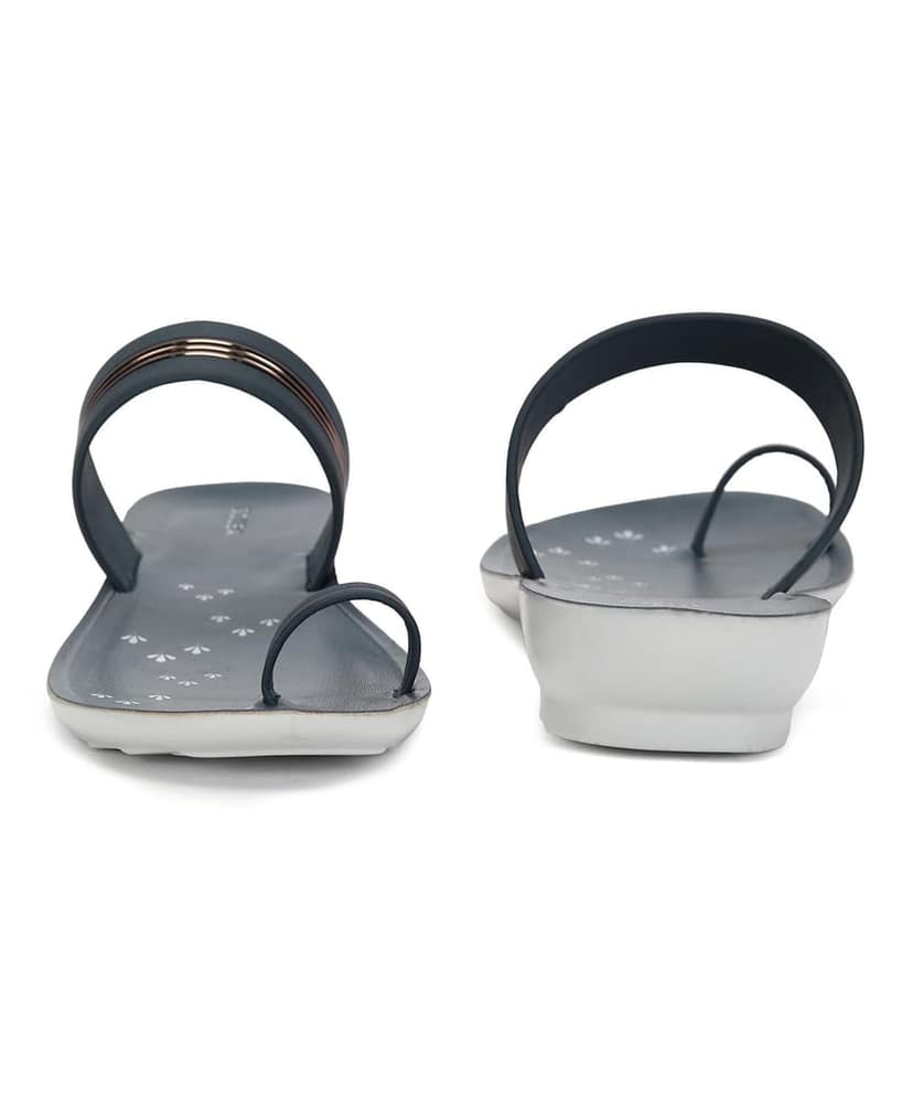 Paragon Women Everyday Sandals | Latest Style | Comfortable Cushioned Sole for Daily Outdoor Use view 8