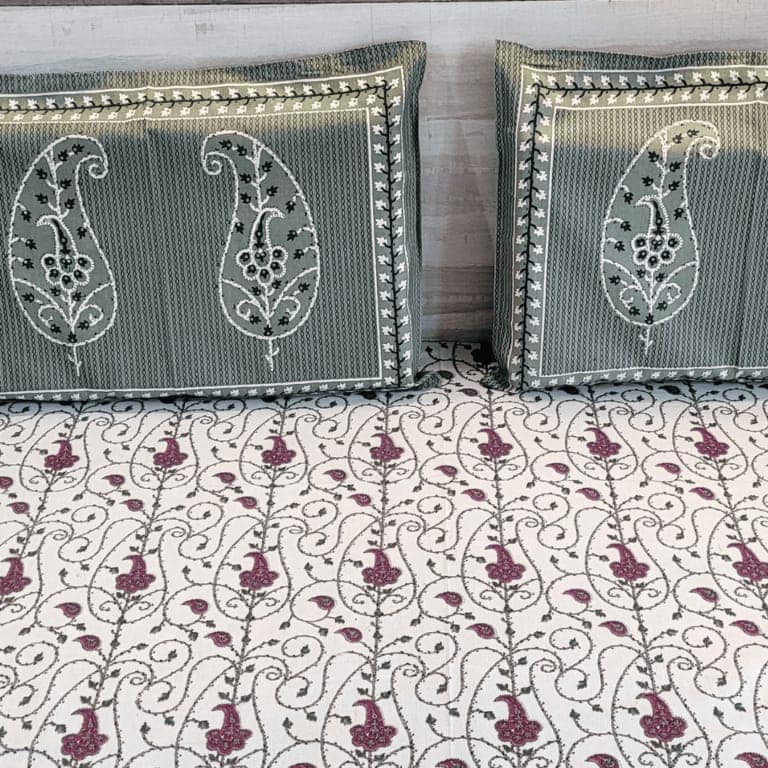 Kashida Floral with Co-ordinated Pillows Premium Cotton Double Bedsheet
