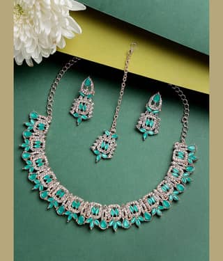 Sukkhi Green Alloy Necklace Set ( Pack of 1 )