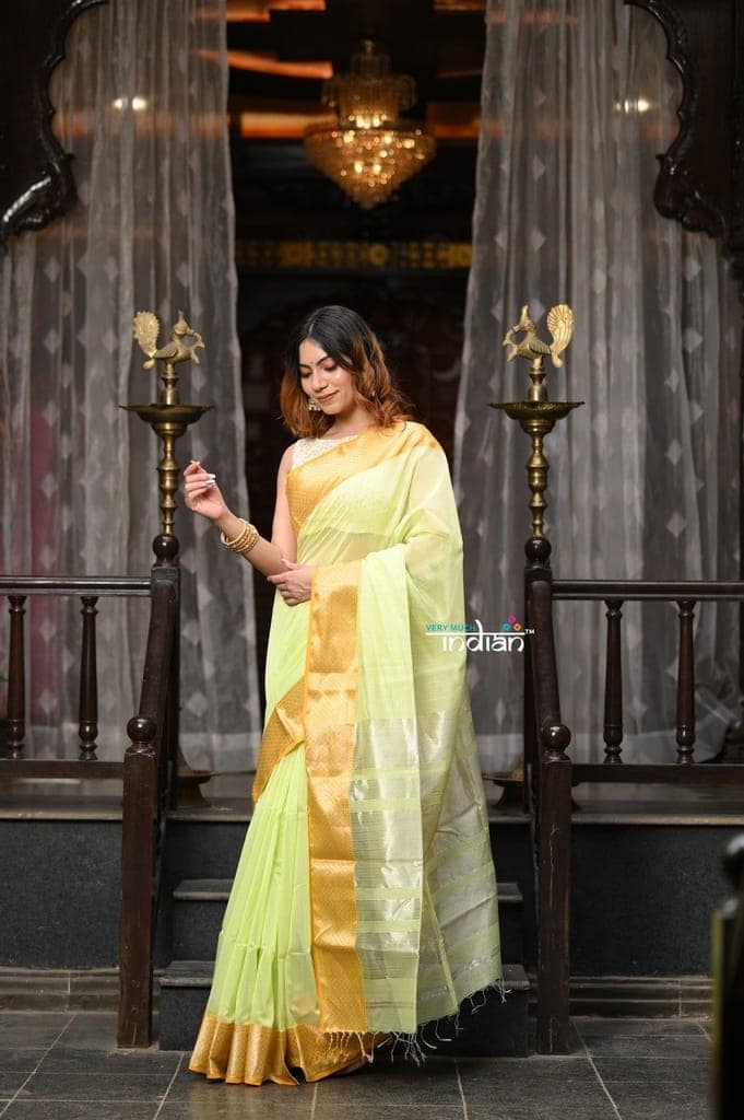 VMI Exclusive Designer! Handloom Cotton Silk Saree With Broad Golden Border ~ Lush Green view 2