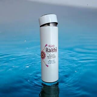Rakshabandhan Gifts for Brother Rakhi Quote LED TEMPRETURE Water Bottle with Designer Rakhi Logo - Gift for Brother, Raksha Bandhan Gifts, Best Rakhi Gifts for Brother view 5
