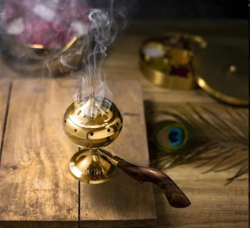 Charcoal Incense Burner, Loban Burner with Handle, Dhoop Dhuni Burner Sambrani Dhoop, Resin & Home Office Temple Prayer Butler (Big)