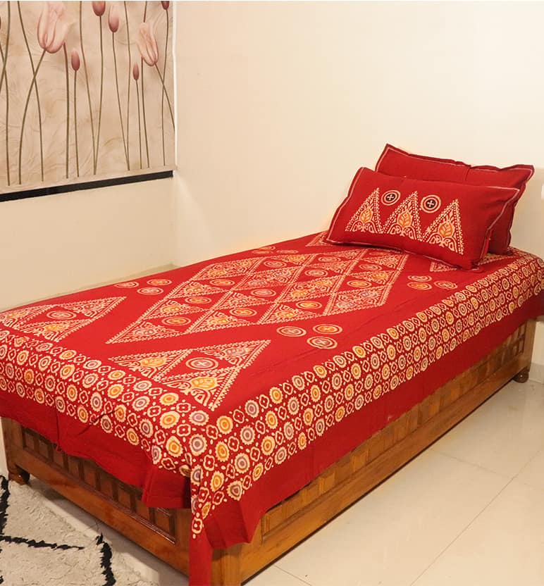 Handcrafted Batik Print Cotton Single Bed Sheet with Two Pillow Covers