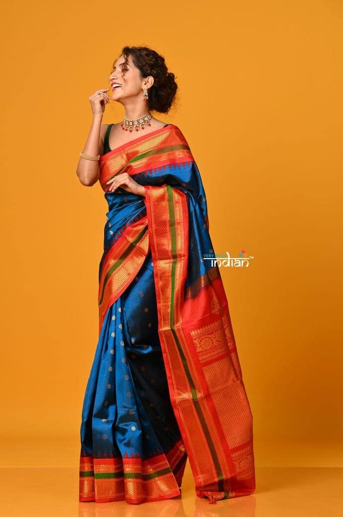Param Sundari ~ Gadwal Pure Silk Handloom Saree in Peacock Blue with Red Border view 2