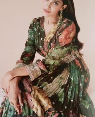 Women's Floral Print Maxi Dress with Ruffle Hem and Long Sleeves