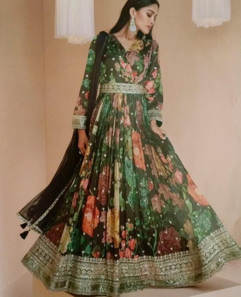 Women's Floral Print Maxi Dress with Ruffle Hem and Long Sleeves view 3