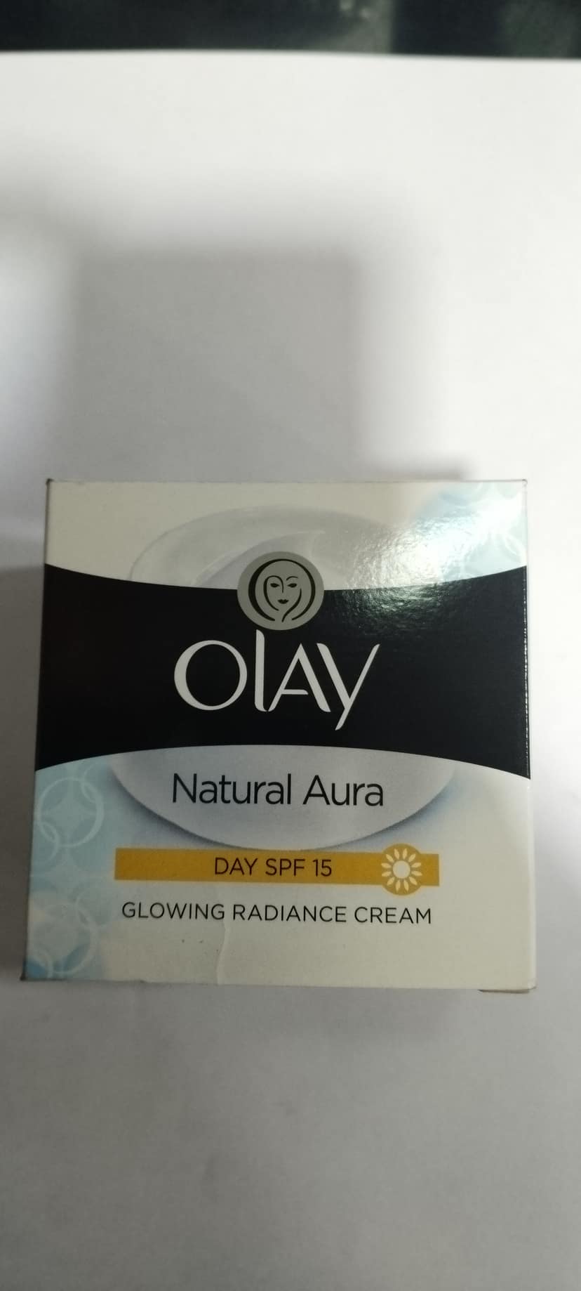Olav Natural aura Day spf 15 Glowing radiance cream