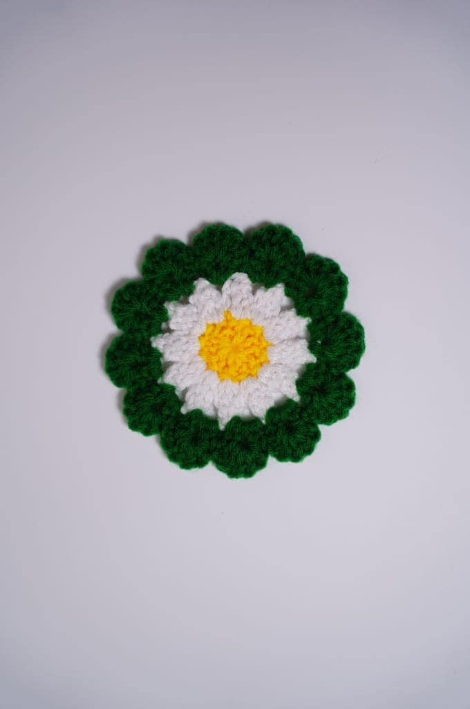 Handwork Crochet Daisy Flower view 2
