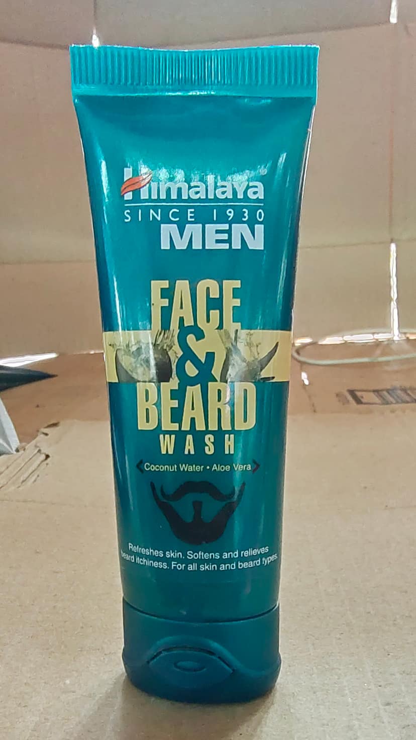 Himalaya men face & beard wash coconut water & aloe vera