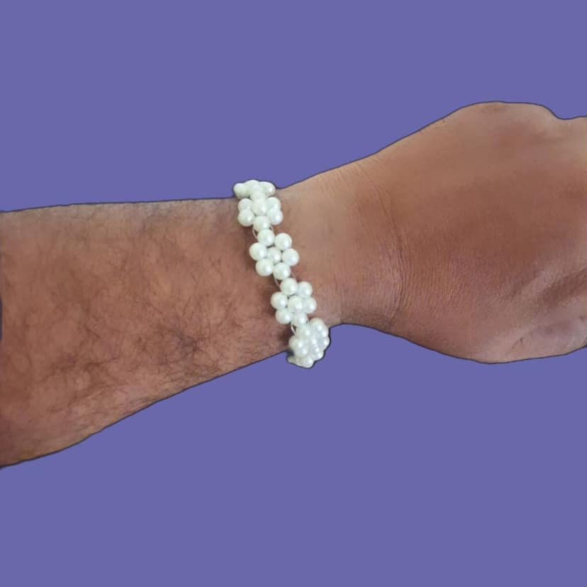 Freshwater Pearl and Gold Bracelet view 3