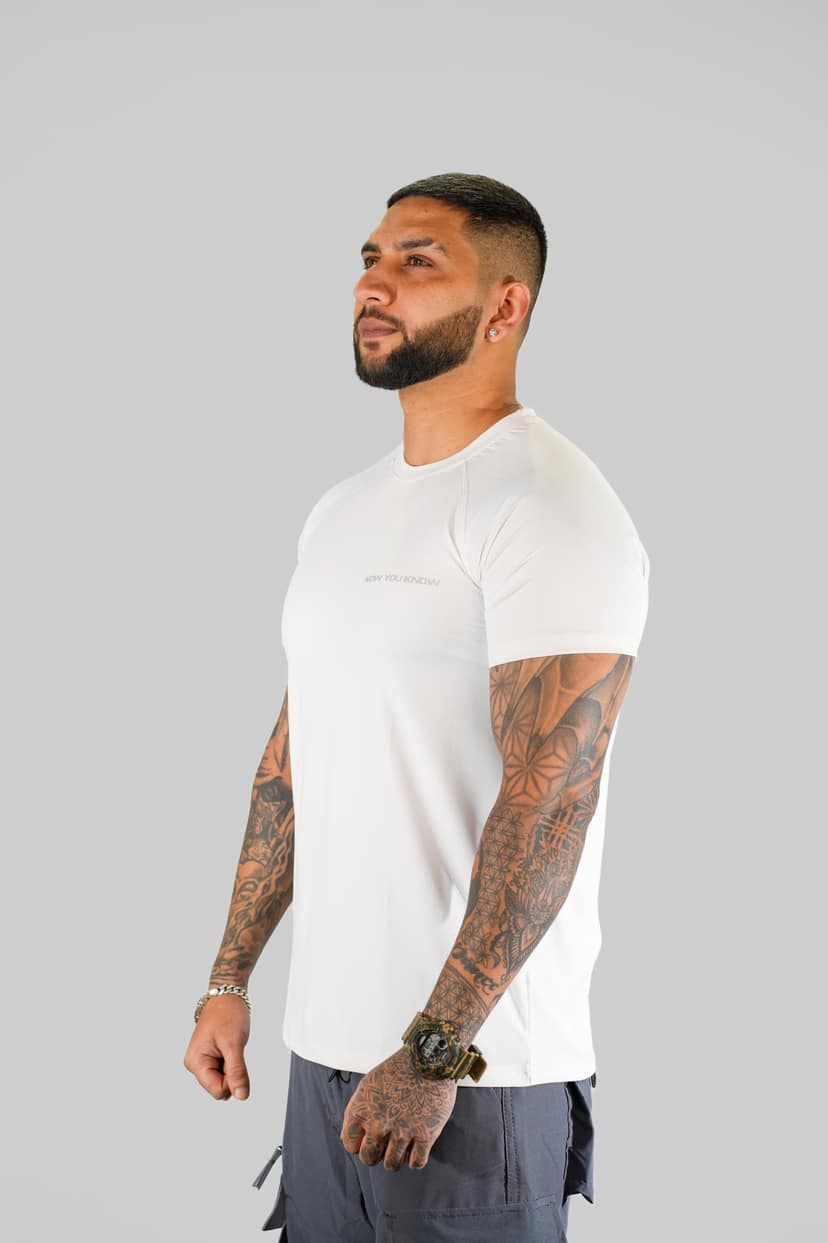 White Solid Slim Fit T-Shirt