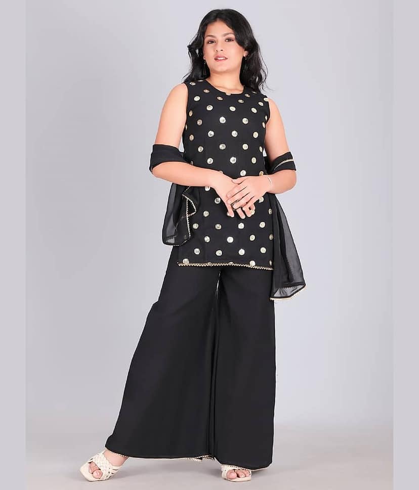 Aarya Designer Girls Georgette Kurti with Sharara ( Pack of 1 , Black )