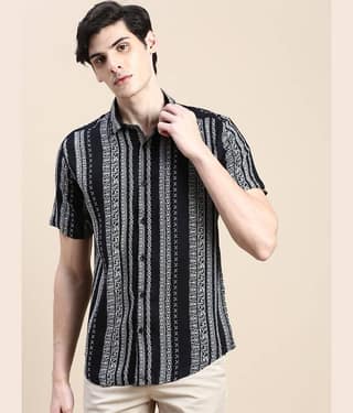 Showoff Cotton Blend Regular Fit Printed Half Sleeves Men's Casual Shirt - Black ( Pack of 1 )