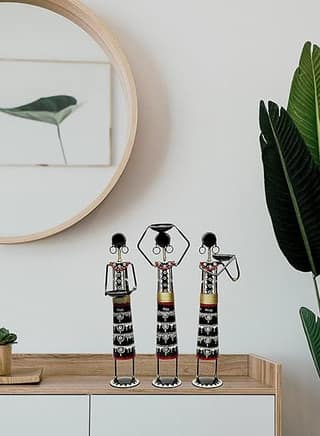 RUPESH KUMAR JANGID The Black Swan Hand Metal Centre Metal Narega Doll Decorative/Tea Light Holder(Set of 3)