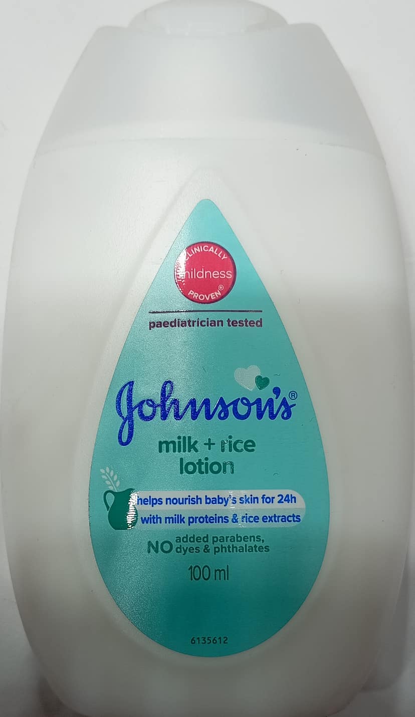 Johnson baby milk+rice lotion helps nourish baby skin for 24H 100ml